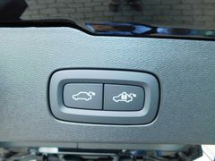 Fahrzeugabbildung Volvo V60 B3 Benzin Core 'Leder,ACC'