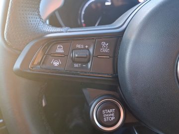 Alfa Romeo Giulia Veloce Q4 2.0 Turbo 16V Kam.+KeyLess+SHZ