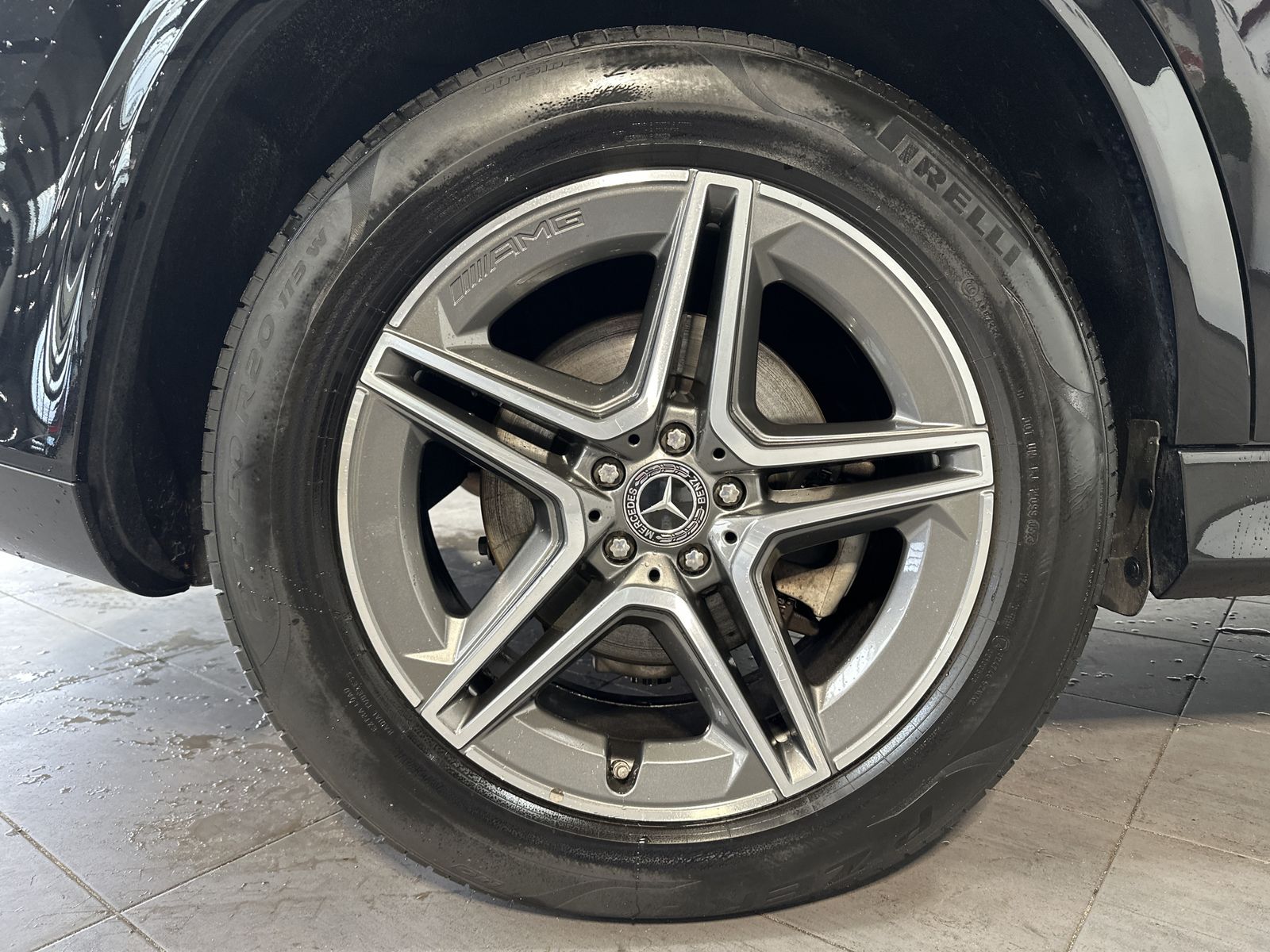 Fahrzeugabbildung Mercedes-Benz GLE 350de 4Matic AMG-Line NAV+LED+PANORAMA+360°