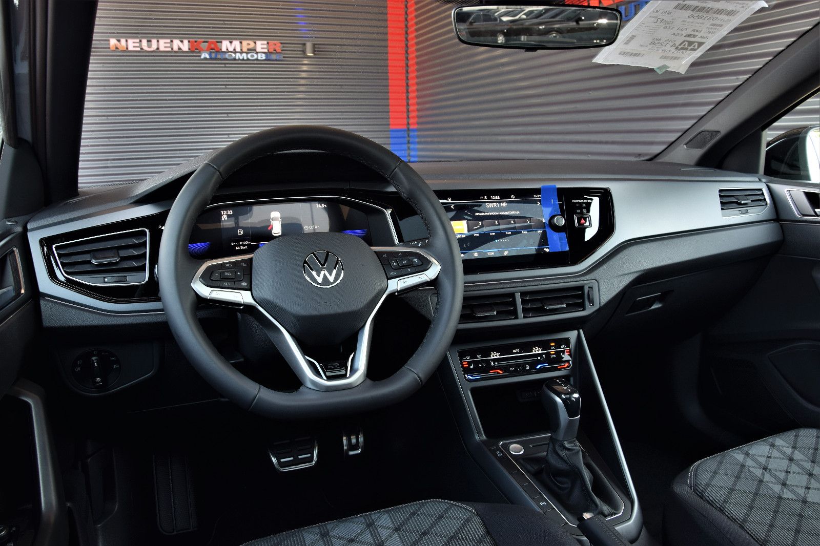 Fahrzeugabbildung Volkswagen Taigo R-Line Pano Matrix-LED Sitzheizung Ambient
