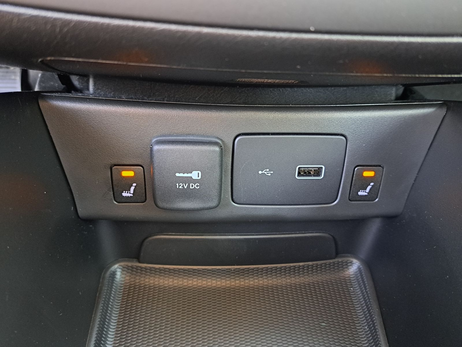 Fahrzeugabbildung Fiat Tipo Kombi 1.0 City Life KAMERA APPLE/Android