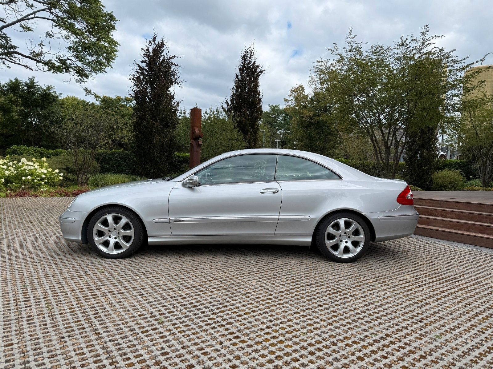 Fahrzeugabbildung Mercedes-Benz CLK 320