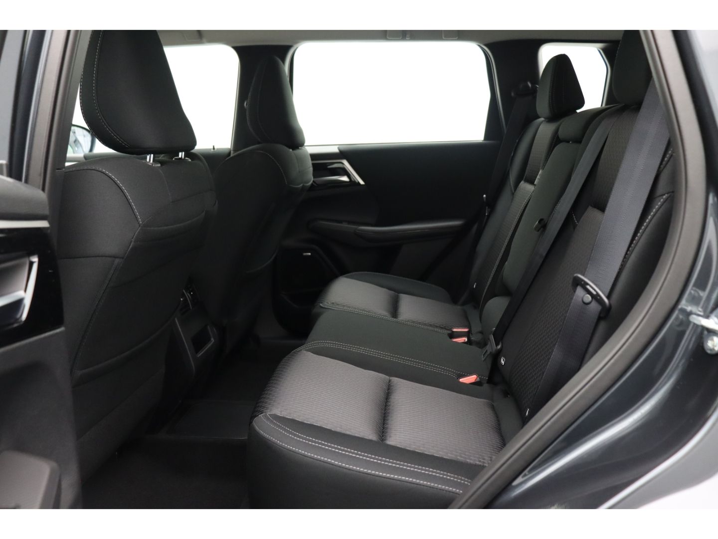 Fahrzeugabbildung Mitsubishi Outlander Plug-in Hybrid BASIS ++Sitzheizung++