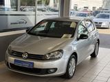 Volkswagen Golf 1.2 TSI Style Klima AHK SHZ PDC Tempomat - Gebrauchtwagen in Hannover bis 10.000 Euro