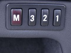 Fahrzeugabbildung BMW 528 5er 528i  M PAKET 1.HAND SCHECKHEFT