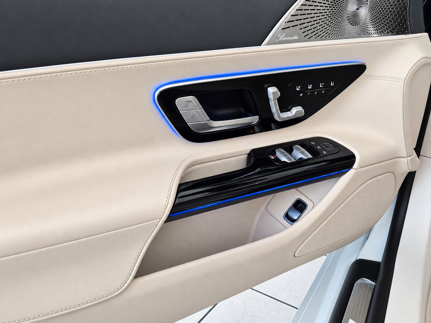 Fahrzeugabbildung Mercedes-Benz SL 55 AMG/Designo Lack+Manufaktur Interieur