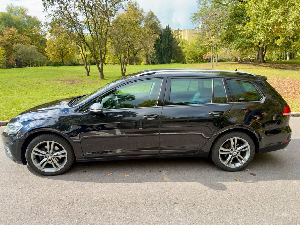 Image of Volkswagen Golf