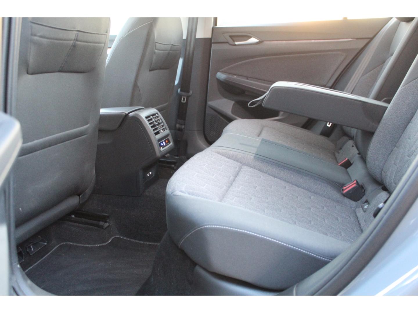 Volkswagen Golf 8 1.5 TSI Move KAMERA NAVI LED ACC SHZ GRA, миниатюра 22