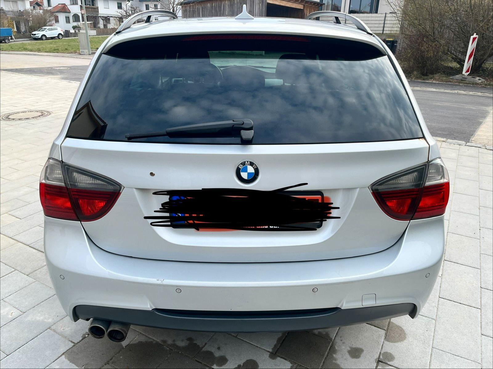 BMW 325 Gran turismo 2008 — interior