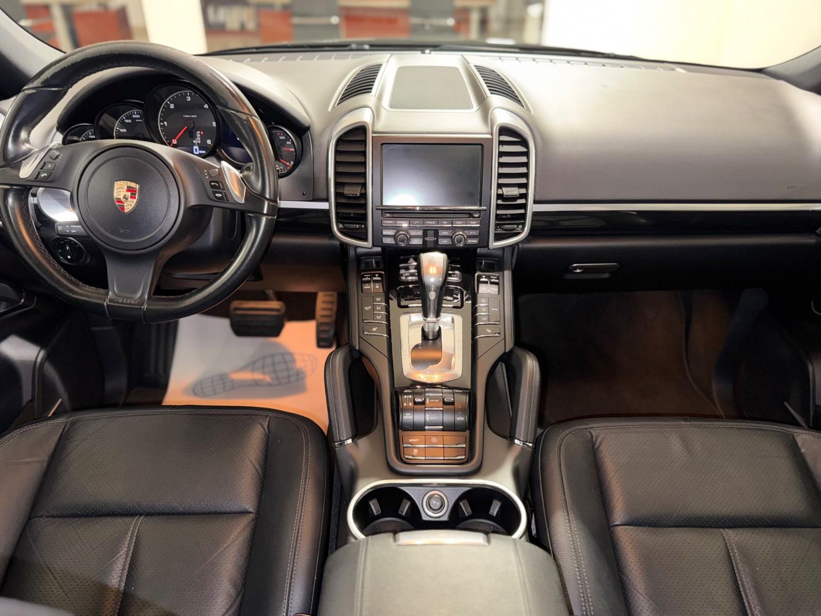 Porsche Cayenne 3.0 d Pano/Leder/Xenon/Navi/Kamera