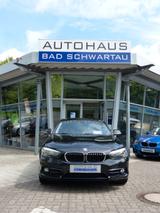 BMW 118i 5-trg. Sport Line, Bluetooth, Klimaaut. uvm - mit Benzin-Antrieb: Schwarz, Limousine, Bluetooth