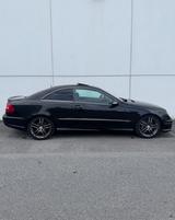 Mercedes-Benz CLK 350  Coupé V6  Clk 63 AMG Bodykit  - Mercedes-Benz 63 AMG aus dem Jahr 2006