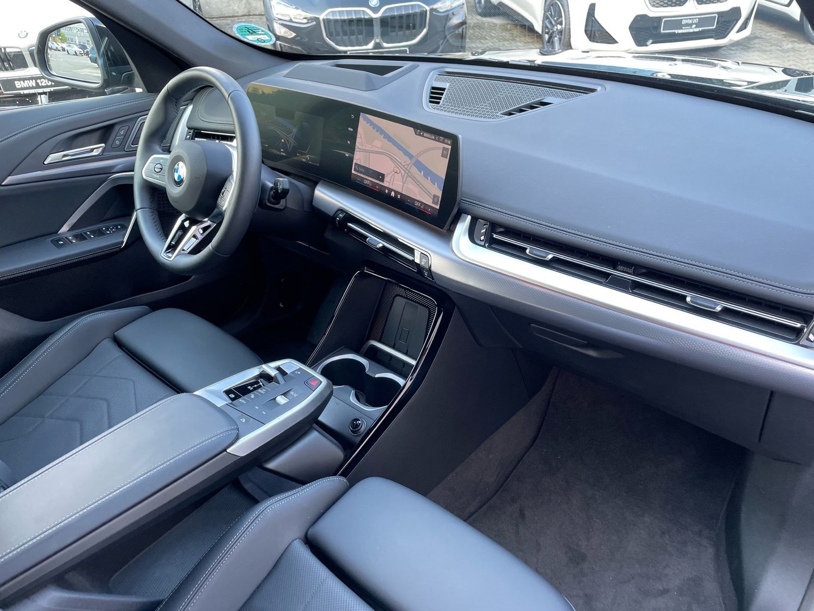 BMW X1 sDrive20i M Sport AHK HUD H&K 360° Kamera foto 5