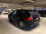 Porsche Cayenne 957 Turbo (Service und Aus... - Porsche Cayenne aus 2007: Turbo