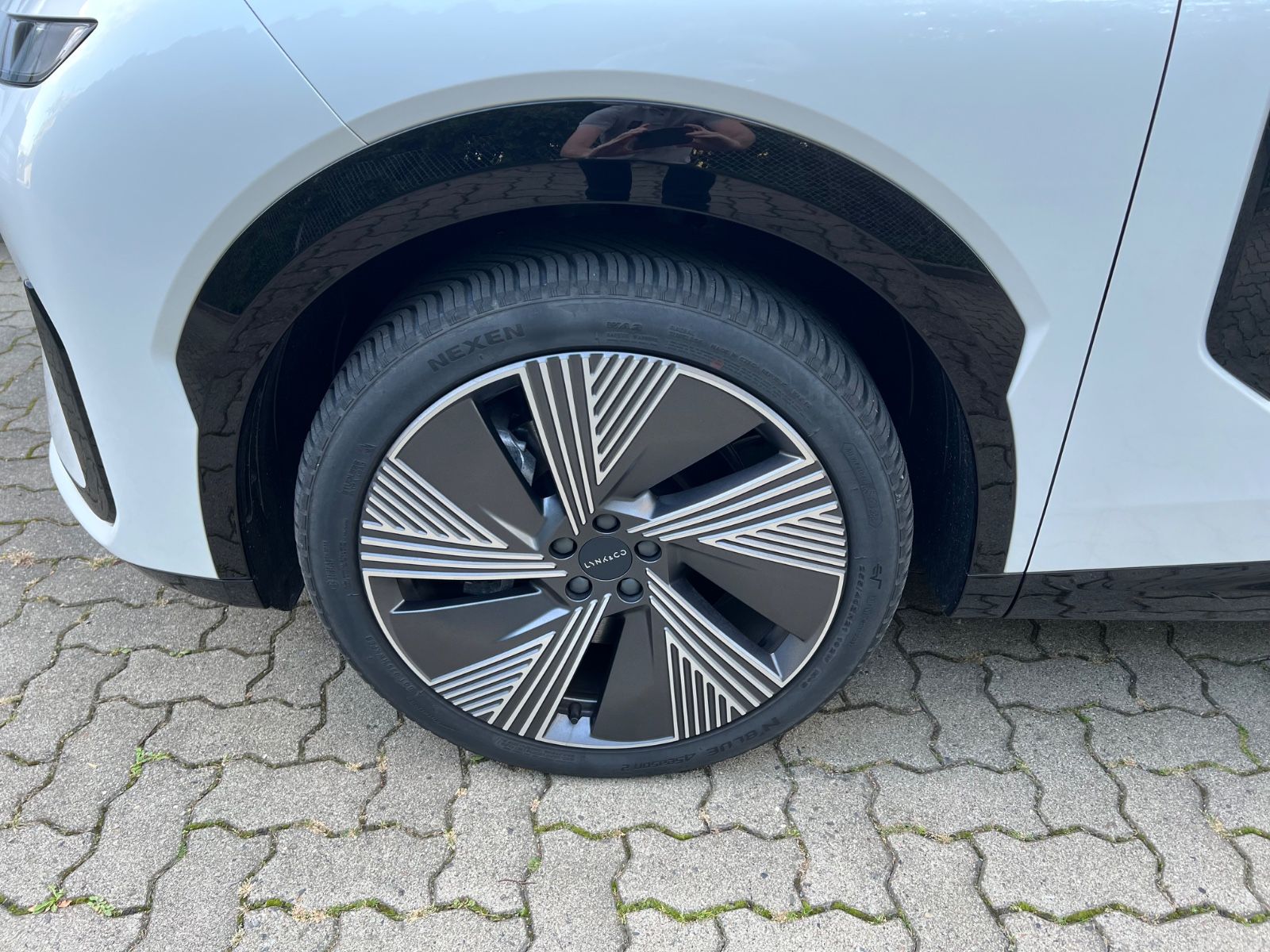 Lynk & Co 08