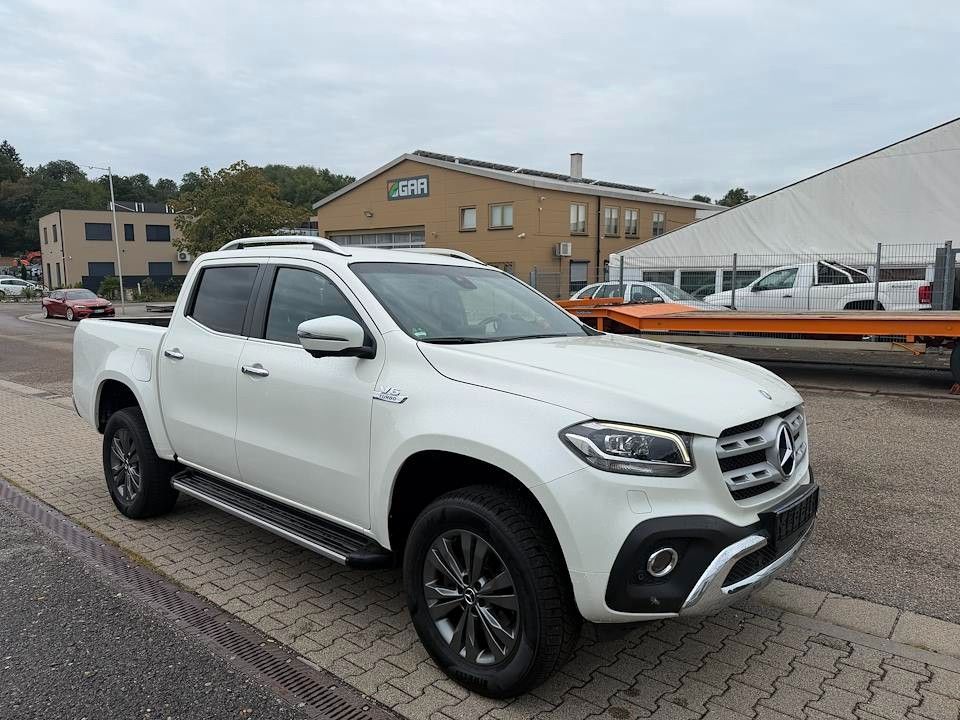 Image of Mercedes-Benz X 350