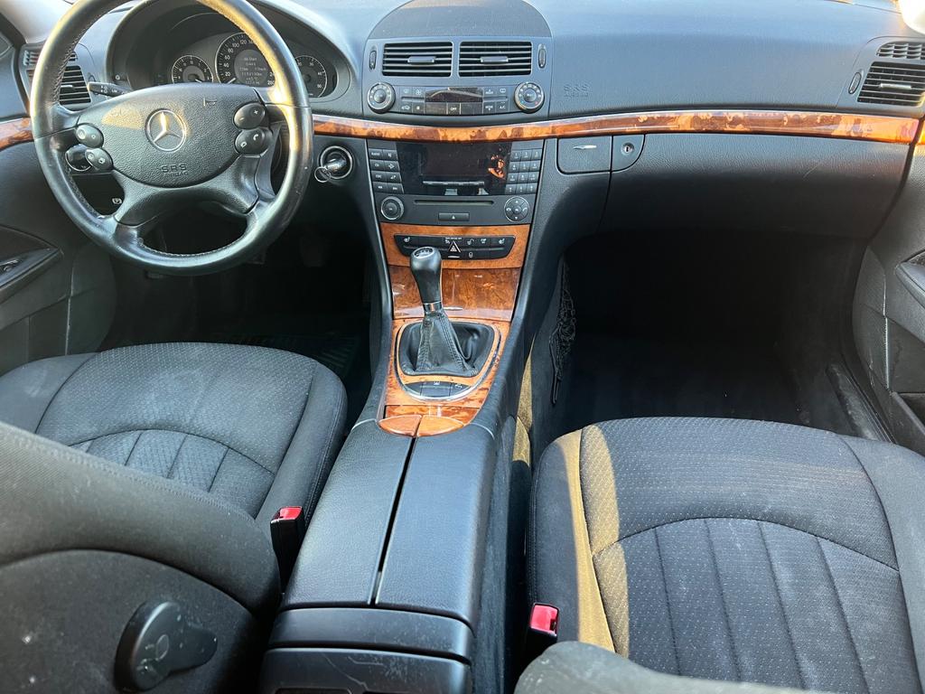 Mercedes-Benz E 220
