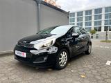 Kia Rio FIFA World Cup Edition original nur 29.000KM - gebrauchte Kia Rio aus dem Jahr 2014