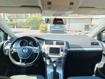 Volkswagen Golf - 9