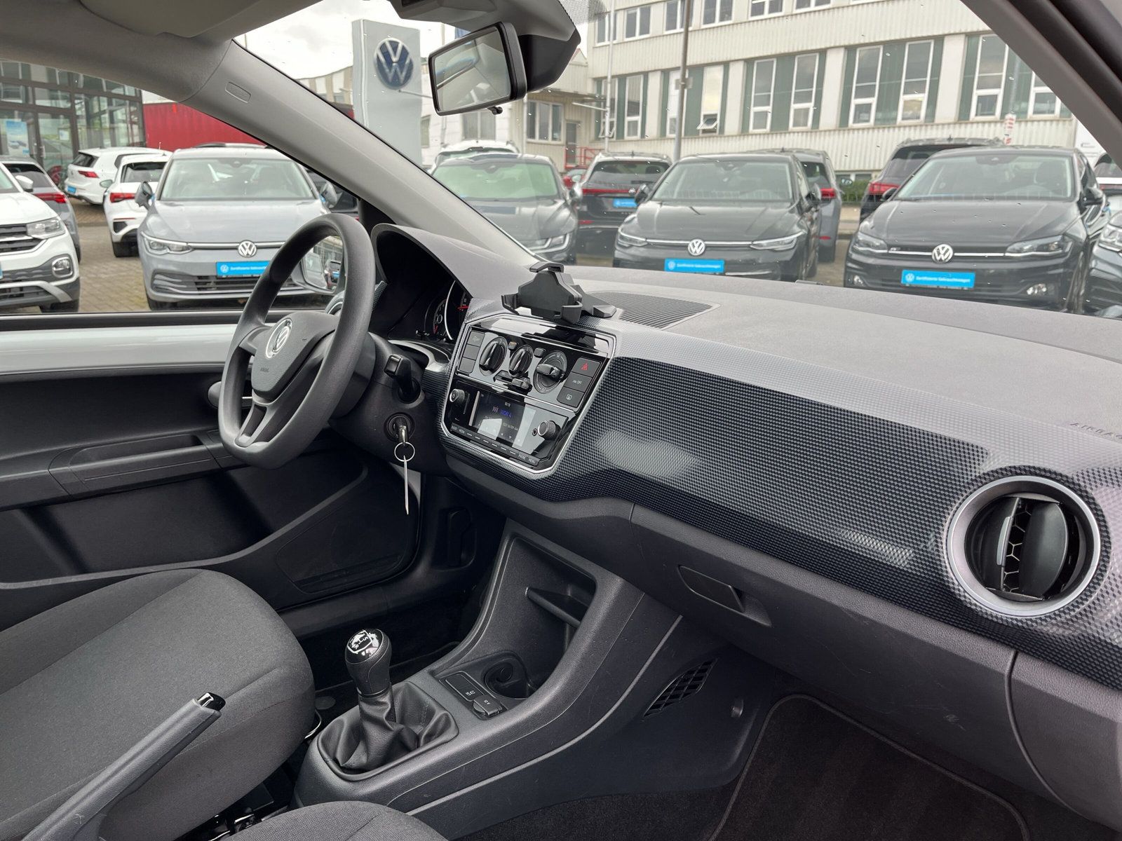 Fahrzeugabbildung Volkswagen up! 1.0 move up! 1.HAND 5-TÜREN KLIMA