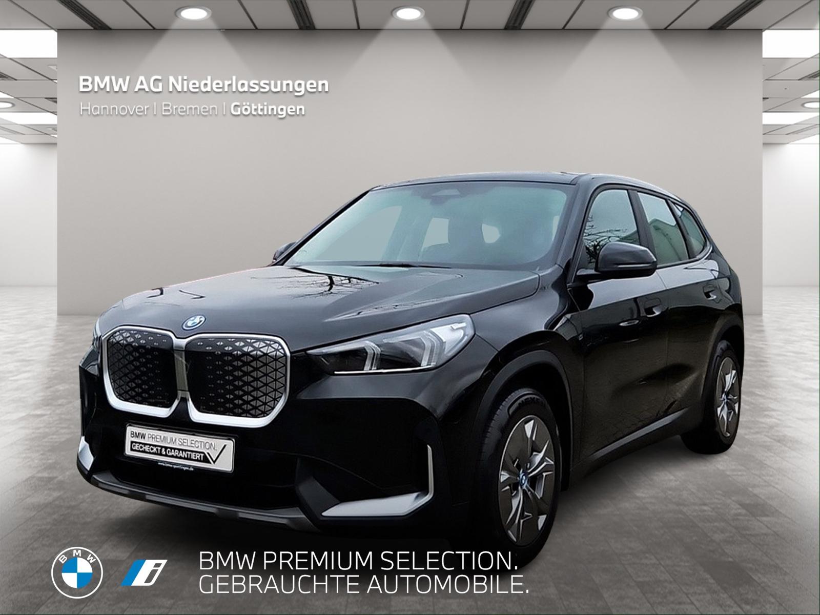 BMW iX1 xDrive30 Kamera Sportsitze LED Sitzheizung