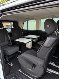 Mercedes V 250 - 9