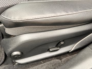 Mercedes E 220 - 11