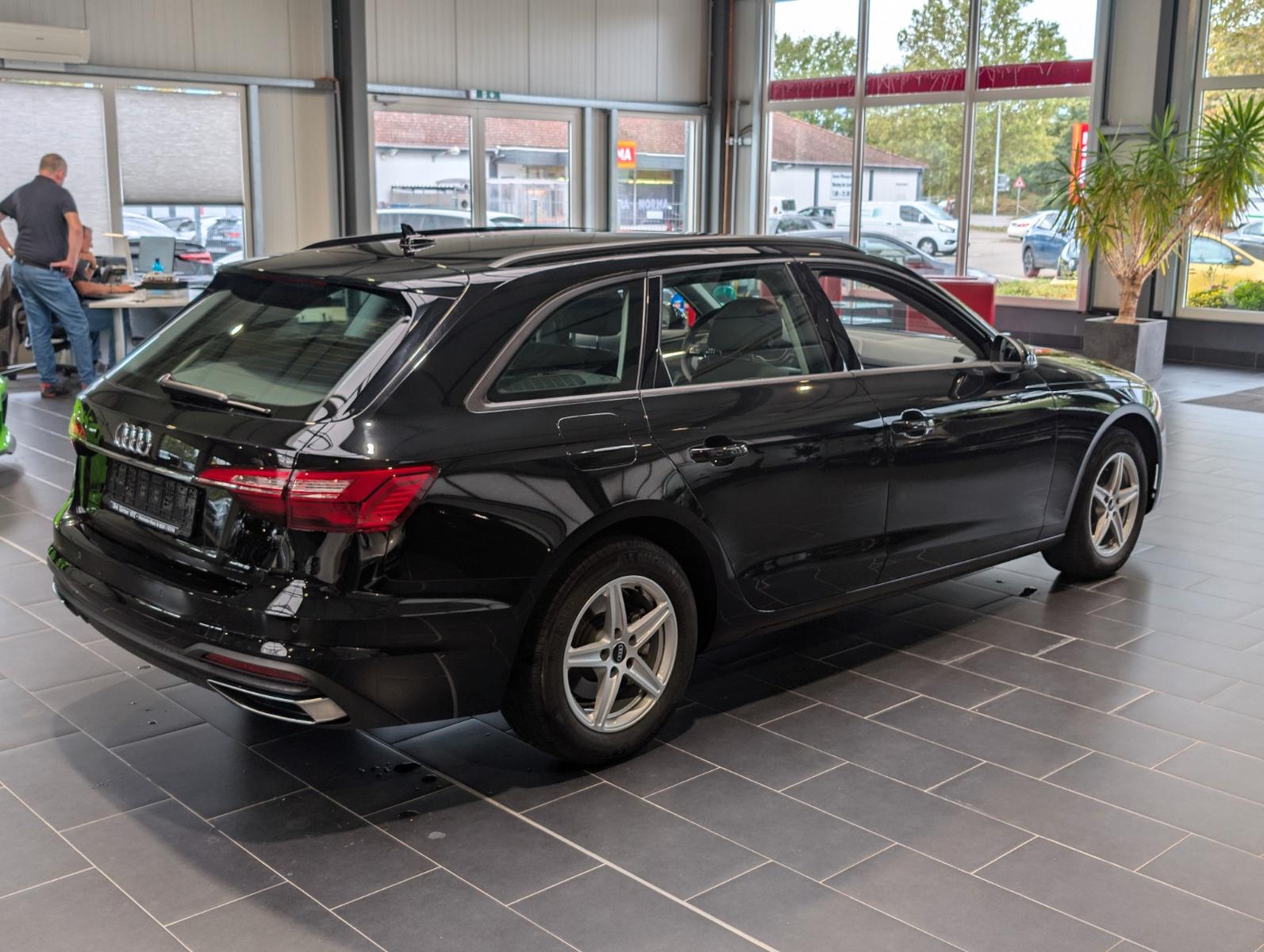 Audi A4 Avant 35 TDI S tronic 1.Hand 8-fach, миниатюра 6