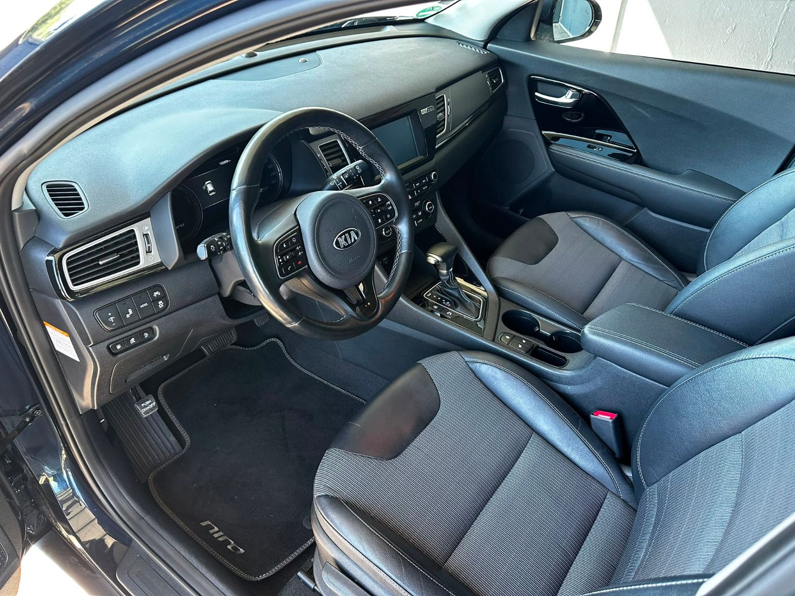 Kia Niro Vision Plug-in Hybrid | AHK | LED — Bild 10