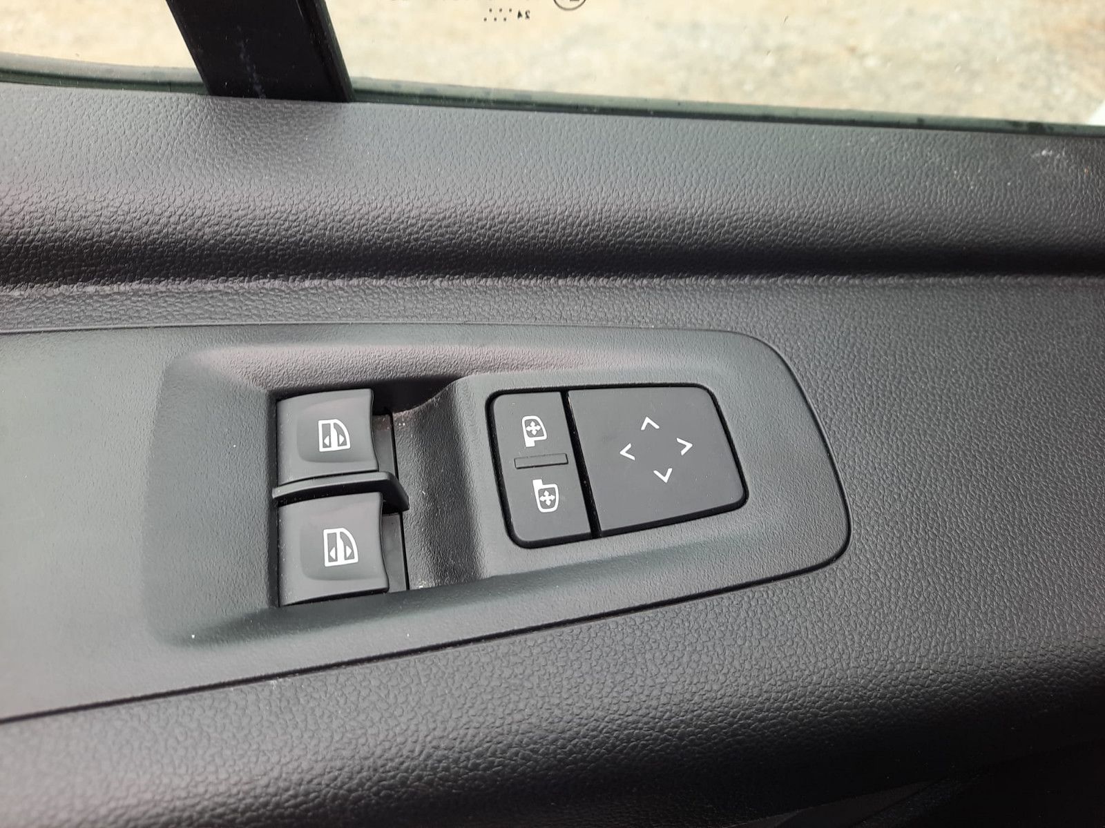 Fahrzeugabbildung Nissan Interstar Kastenwagen L3H2 150 dCi/Boden/4Season