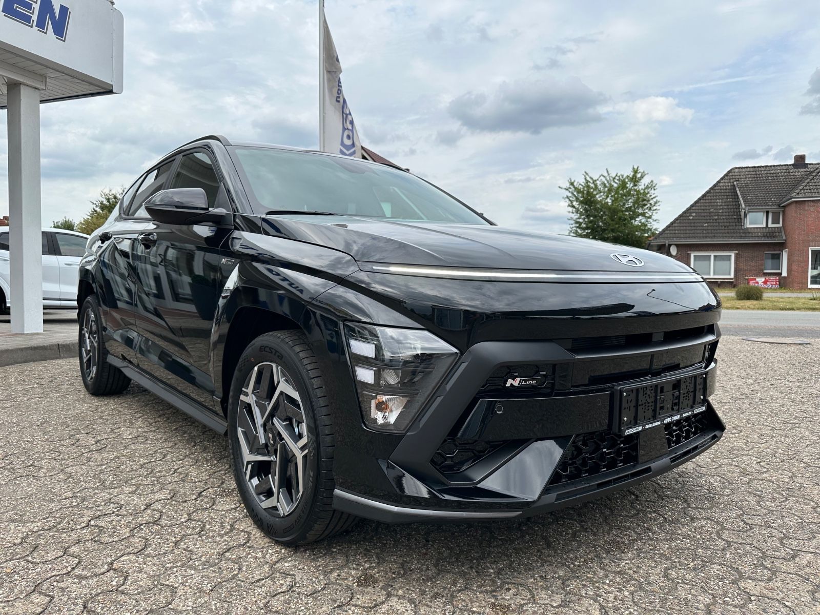 Fahrzeugabbildung Hyundai KONA 1.6 T-GDI N Line DCT Navi/ACC/Shzg/PDC/18"