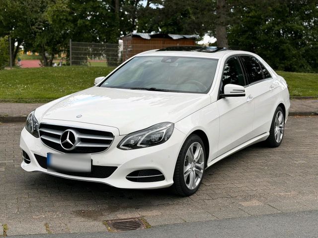 MERCEDES-BENZ Mercedes e220 cdi Avantgarde 7G LED Leder ...