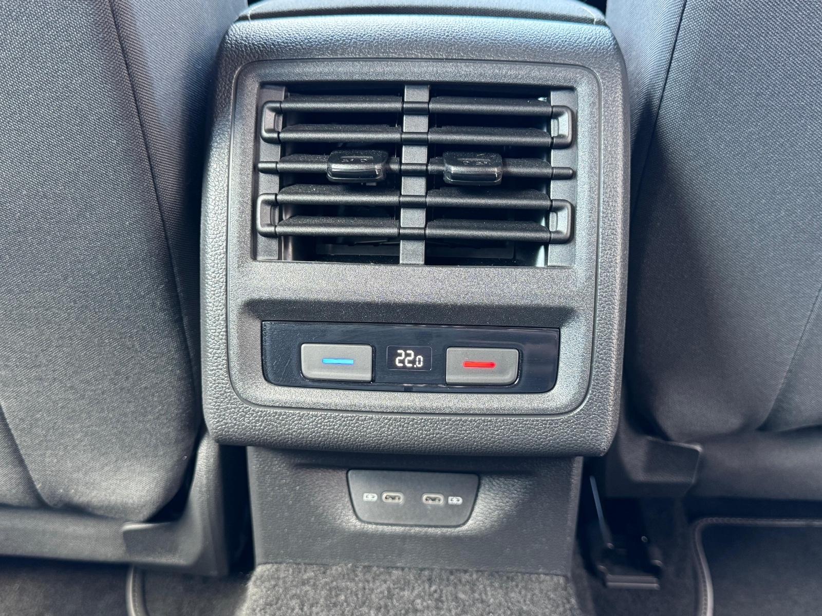 Volkswagen Golf VIII Lim. Style 1.Hd 8f. Nav DAB LED Massag, миниатюра 20