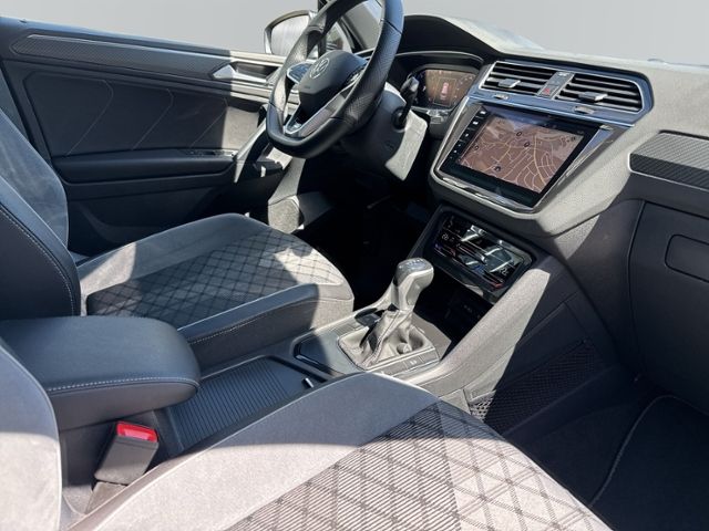 Tiguan 2.0 TDI R-Line LED+NAVI+KLIMA+ACC+HK+PDC