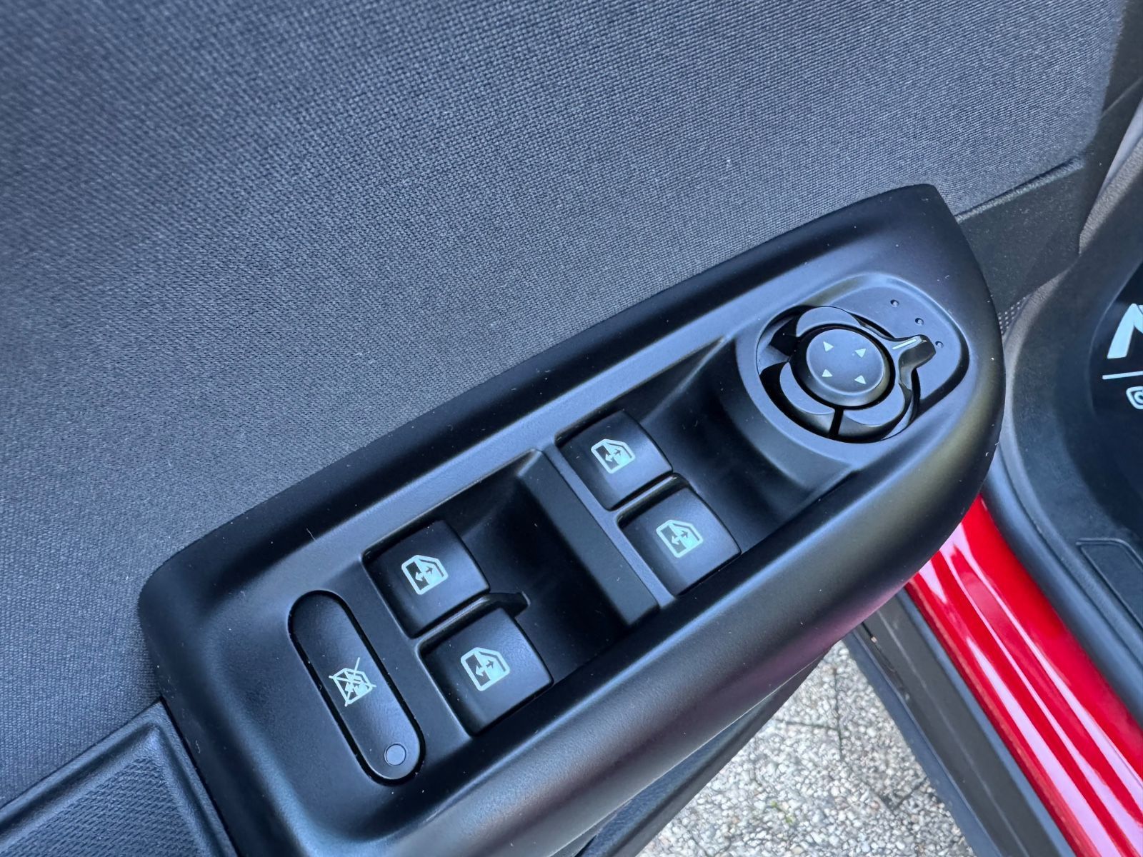 Fahrzeugabbildung Alfa Romeo Tonale Super/LED/CarPlay/PDC/Tempomat/KlimaAuto/