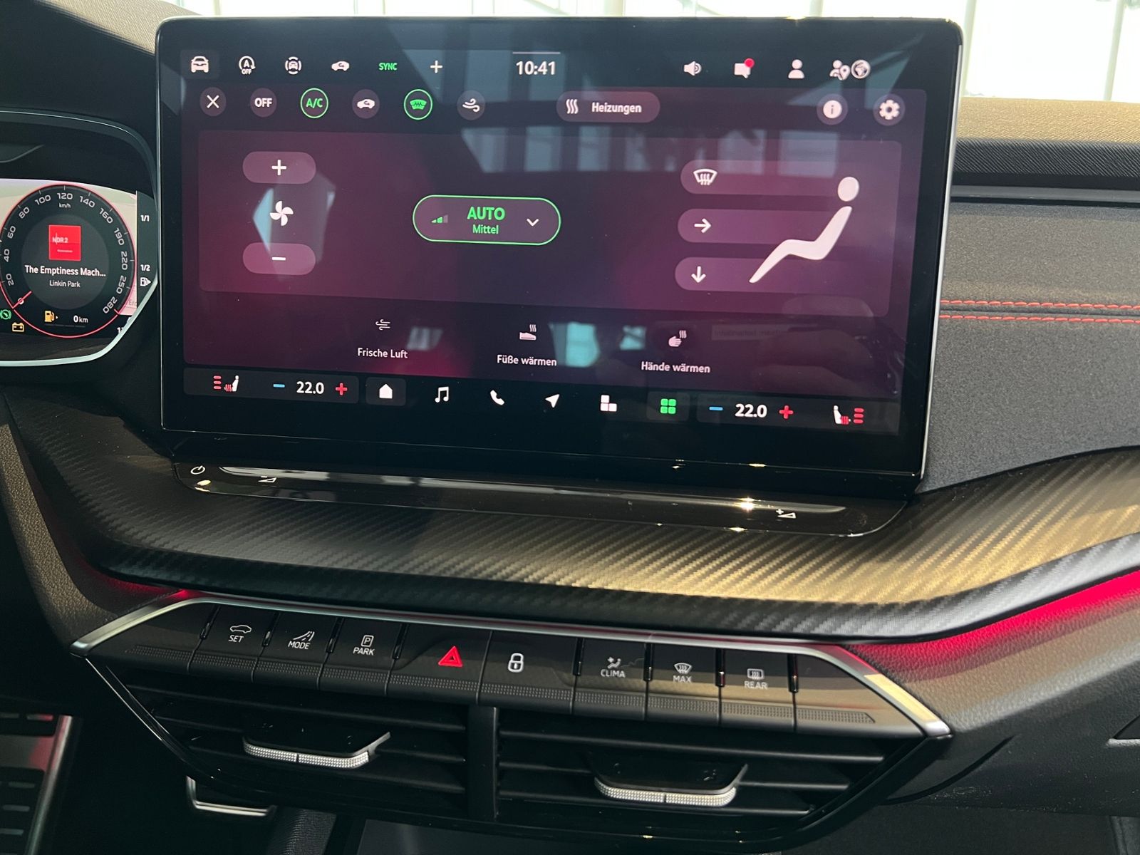 Fahrzeugabbildung SKODA Octavia Combi RS 2.0 TSI DSG *Panorama, AHK, Ind