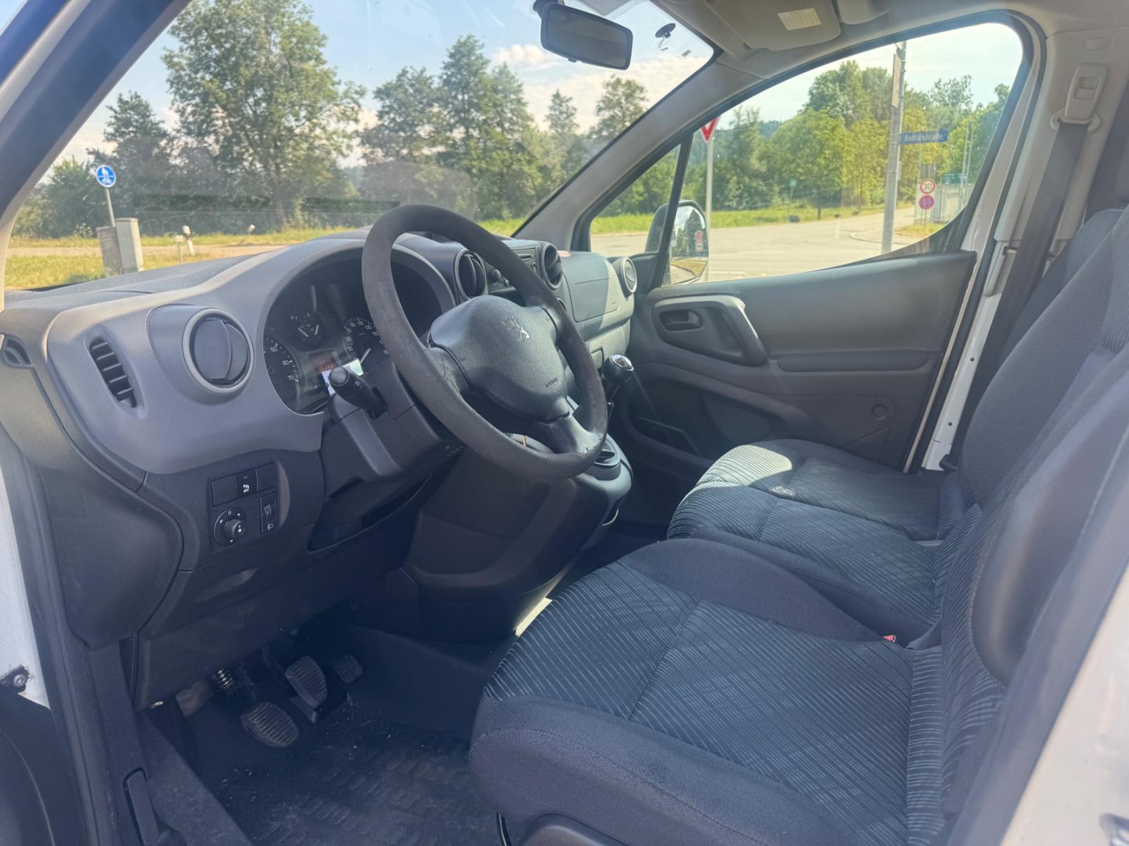 Peugeot Partner L1 Komfort*1.HAND*ZAHNR.+WP NEU*KLIMAAUT