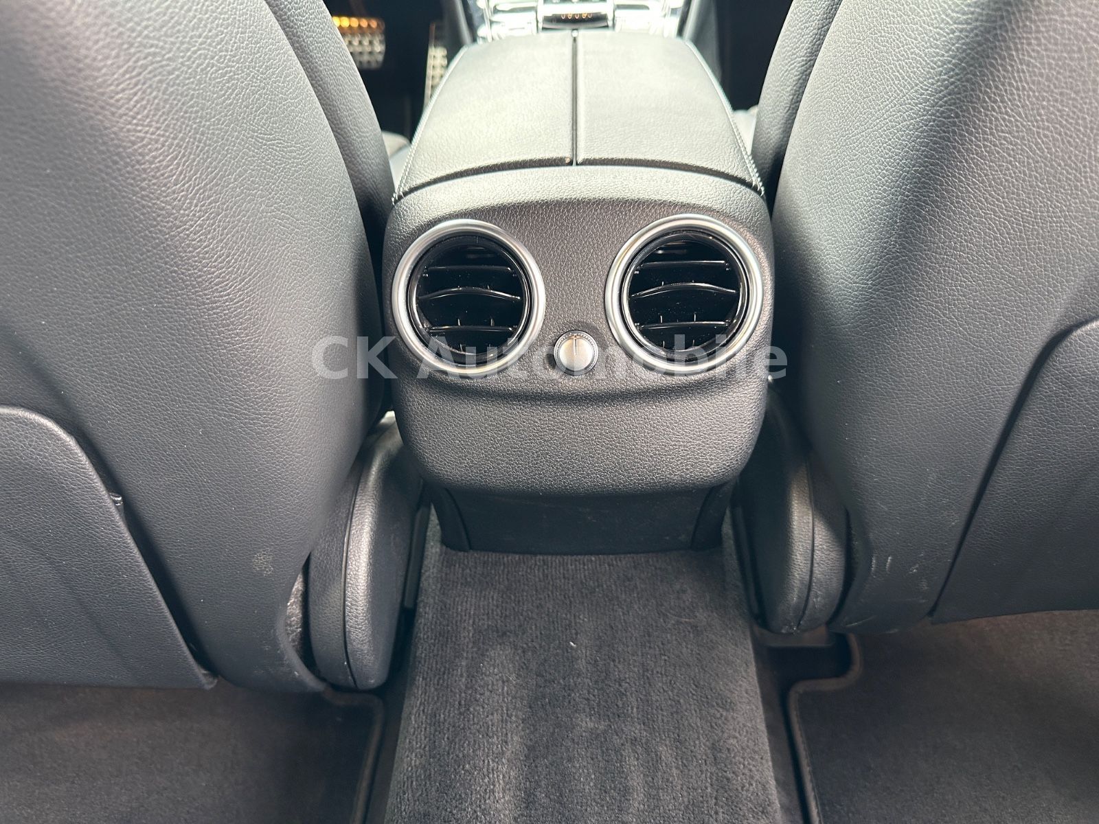 Fahrzeugabbildung Mercedes-Benz C 220d T  4Matic AMG-Line/Navi/LED/Kam/