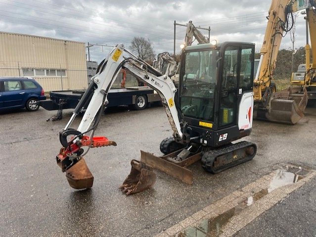 Bobcat E19  Hydr.Löffel und Klammer  TOP!!