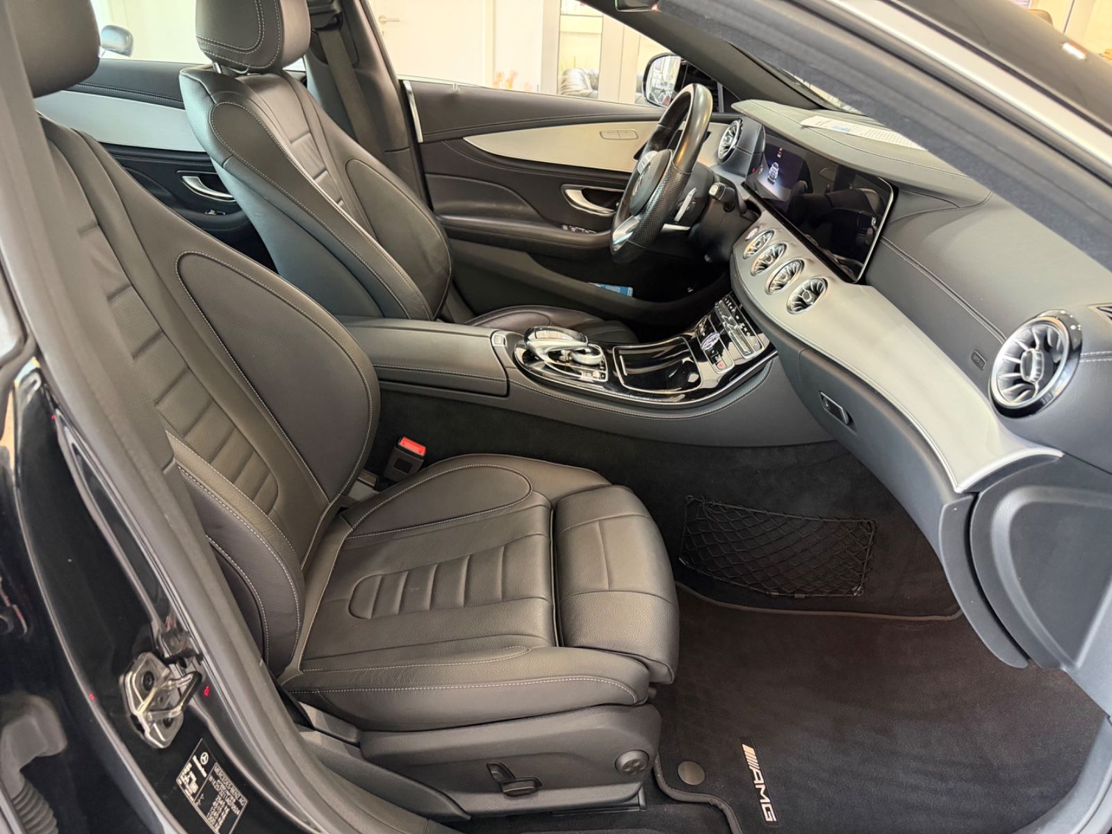 Fahrzeugabbildung Mercedes-Benz CLS 350 4Matic*AMG-Line*1.Hd