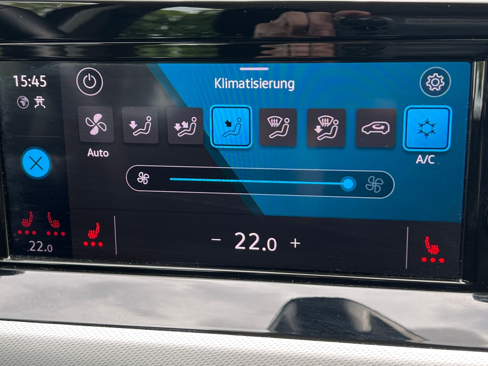 Fahrzeugabbildung Volkswagen Golf VIII 1.0 TSI *LED, Climatronic, Kessy, Digi