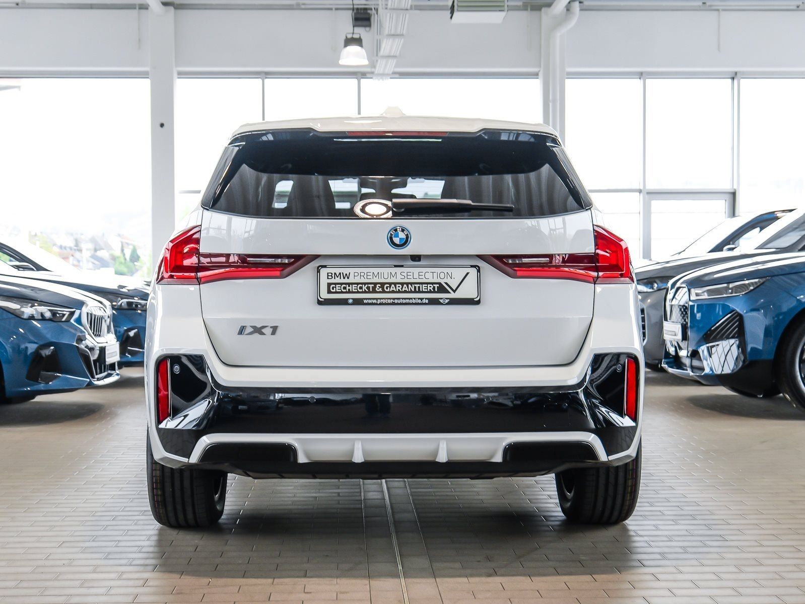 BMW iX1 - Bild 12
