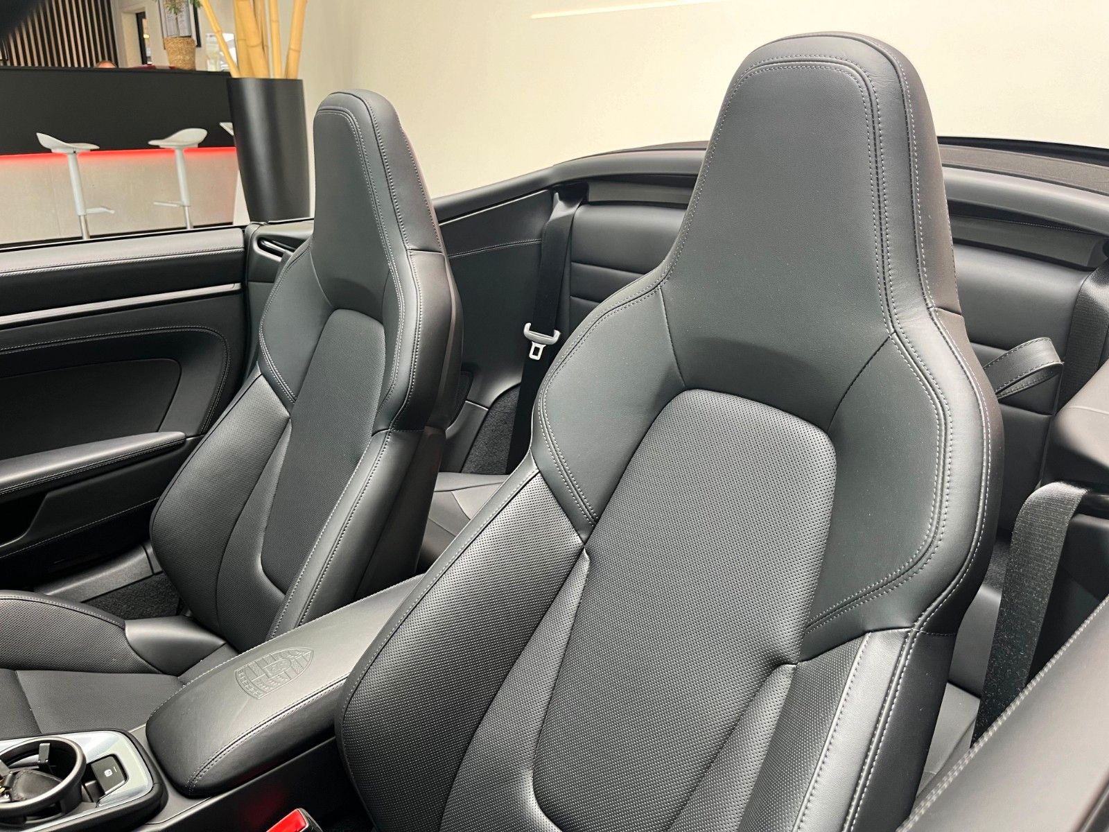 Fahrzeugabbildung Porsche 992.2 Carrera T Cabriolet*Matrix*360°*Ganzleder*