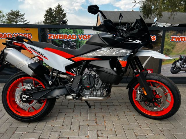 KTM 890 SMT 2024 inkl. Tech Pack, auf Lager