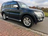 Mitsubishi Pajero 3,2 DI-D 4WD Instyle Automatik Instyle - Mitsubishi Pajero: 3.2