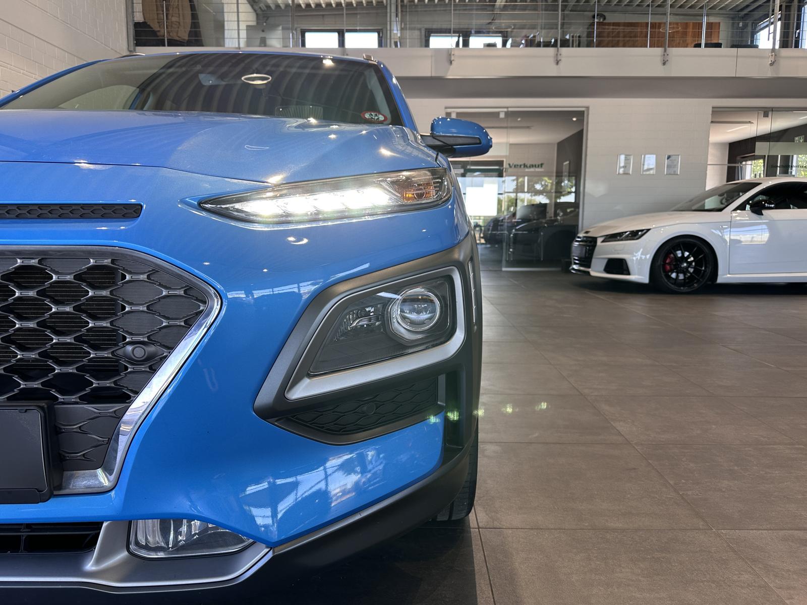 Hyundai Kona Premium 4WD *LEDER, AUTOMATIK, AHK, RFK*