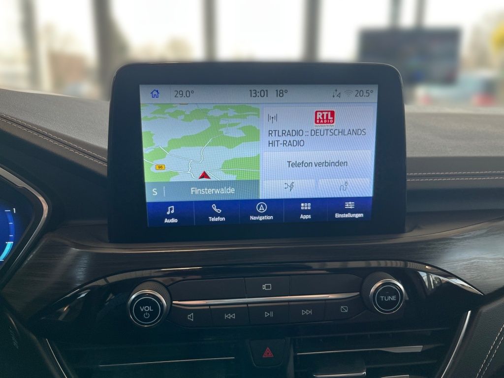 Fahrzeugabbildung Ford Kuga 2.5 Duratec Plug-in-Hybrid PHEV Vignale (EU