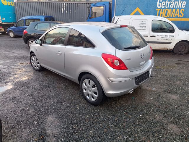 Opel Corsa D Satellite Klima TÜV neu erst 128000