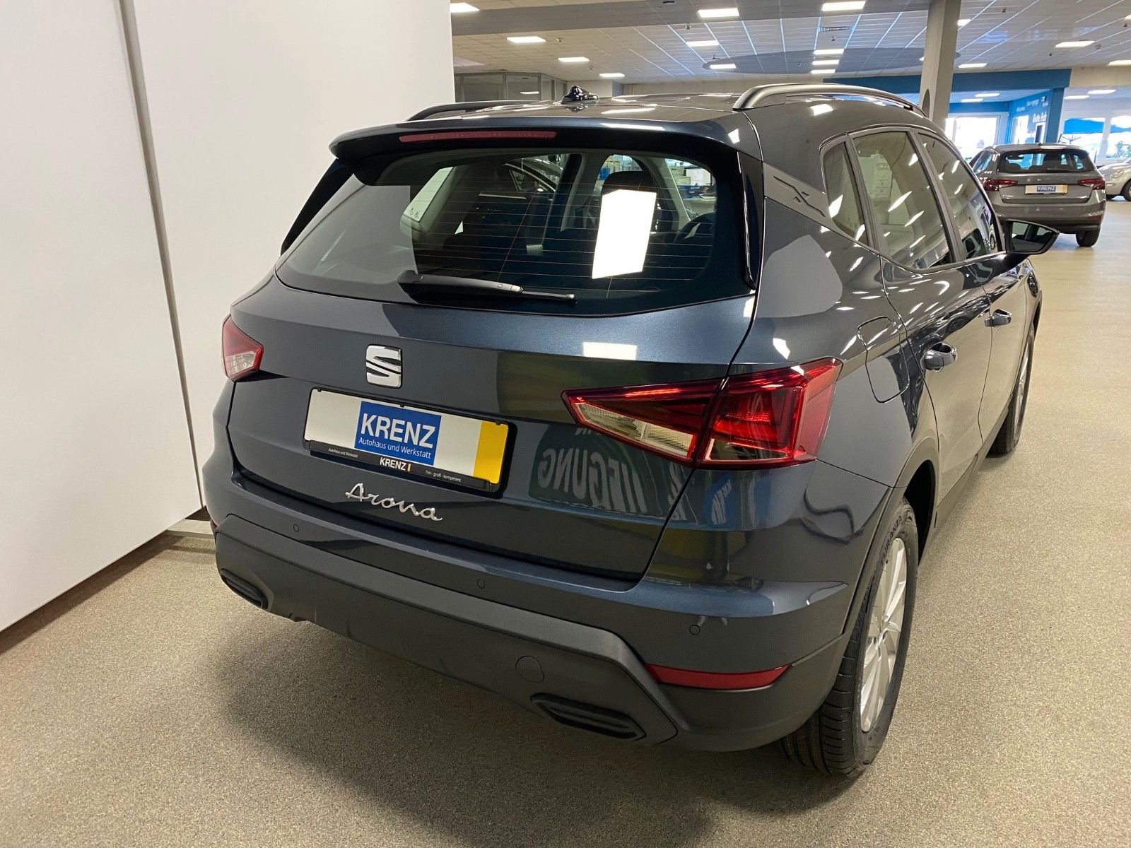 Fahrzeugabbildung SEAT Arona 1.0 TSI STYLE+2030 GARANTIE+Sitzheizung+BC