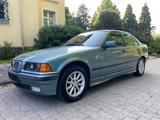 BMW 323i Autom., E36, 1. Hand, 87.000 km, ... - BMW 323: E36